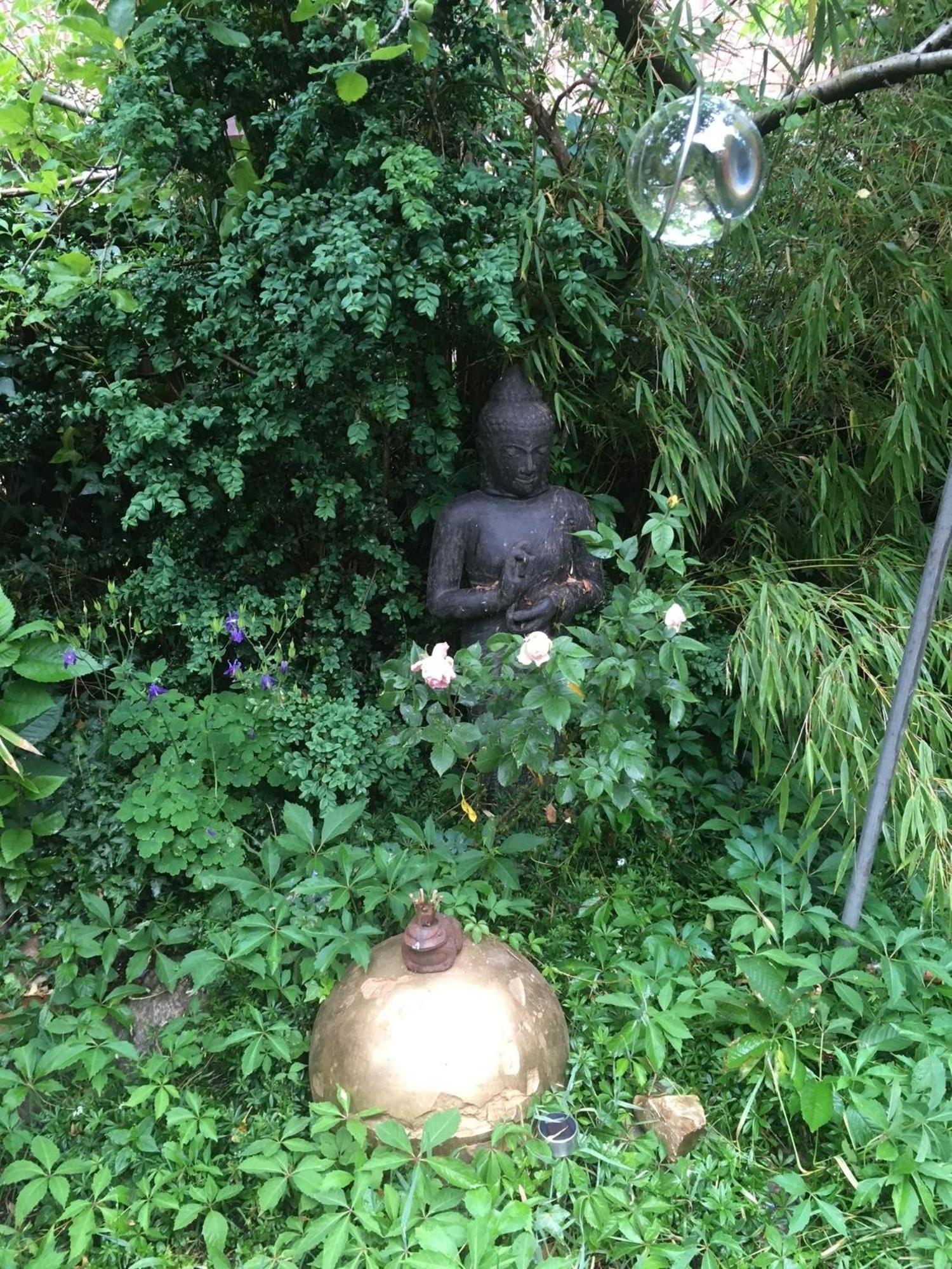 Grosse Hobbithoehle Mit Gemeinschaftsgarten 鲁本贝尔的诺伊施塔特 外观 照片